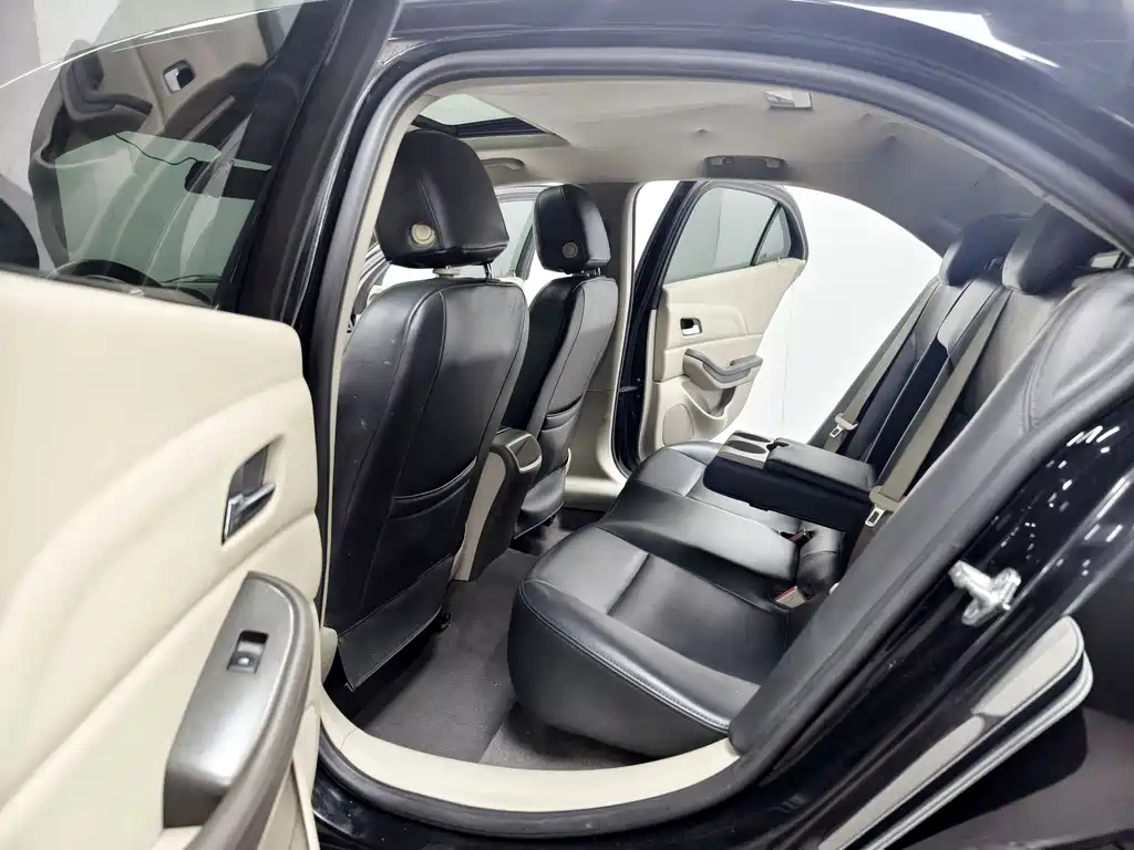 CHEVROLET MALIBU 2015