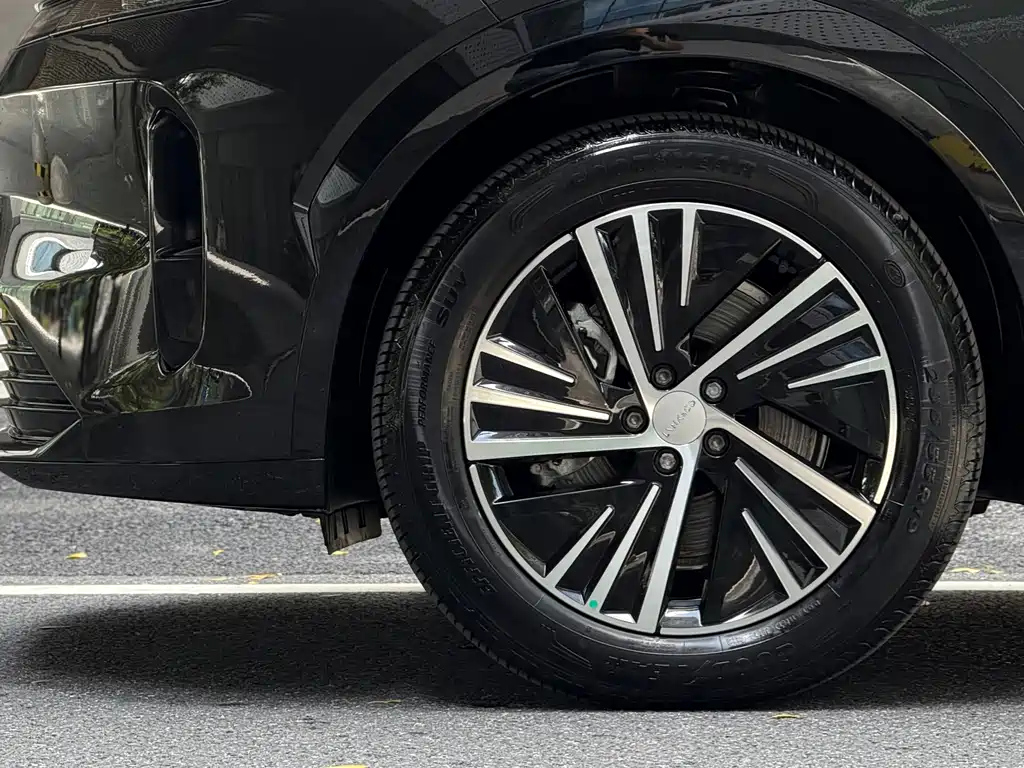 LYNK&CO 08 NEW ENERGY 2024