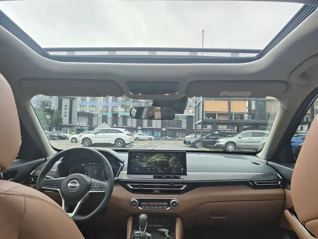 NISSAN TEANA 2023