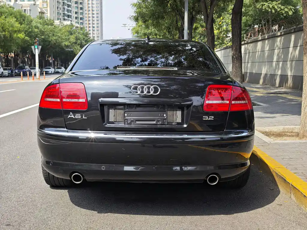 AUDI A8 2008