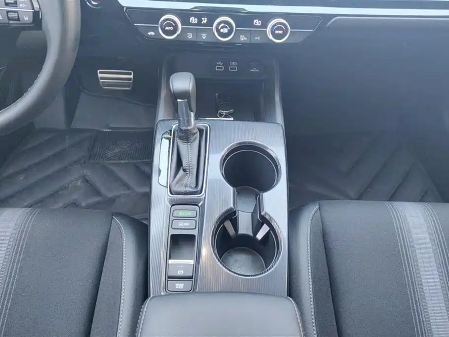 HONDA CIVIC 2023