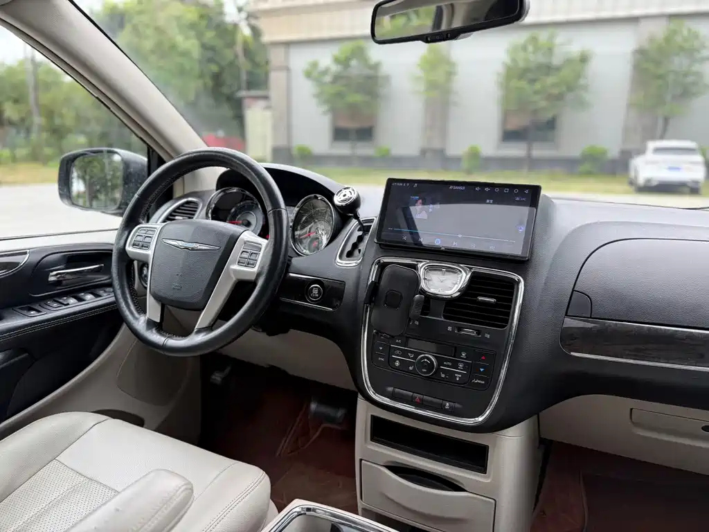 CHRYSLER BIG 捷龙 IMPORT 2015