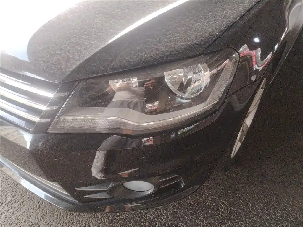 VOLKSWAGEN BORA 2015