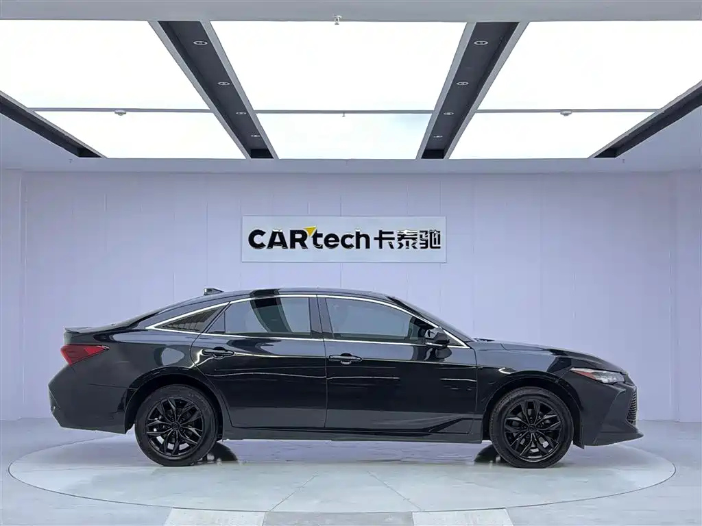 TOYOTA AVALON 2021