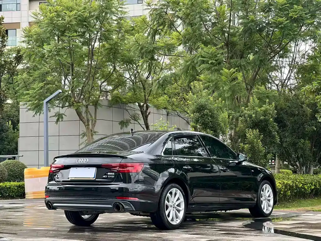AUDI A4L 2018
