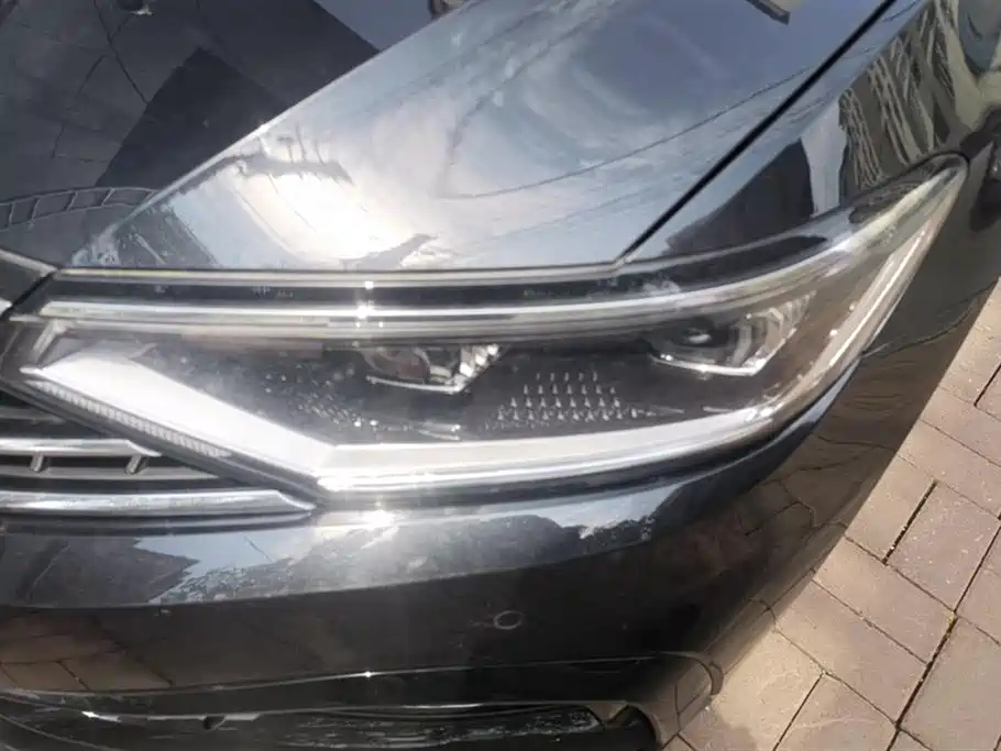 VOLKSWAGEN MAGOTAN 2020