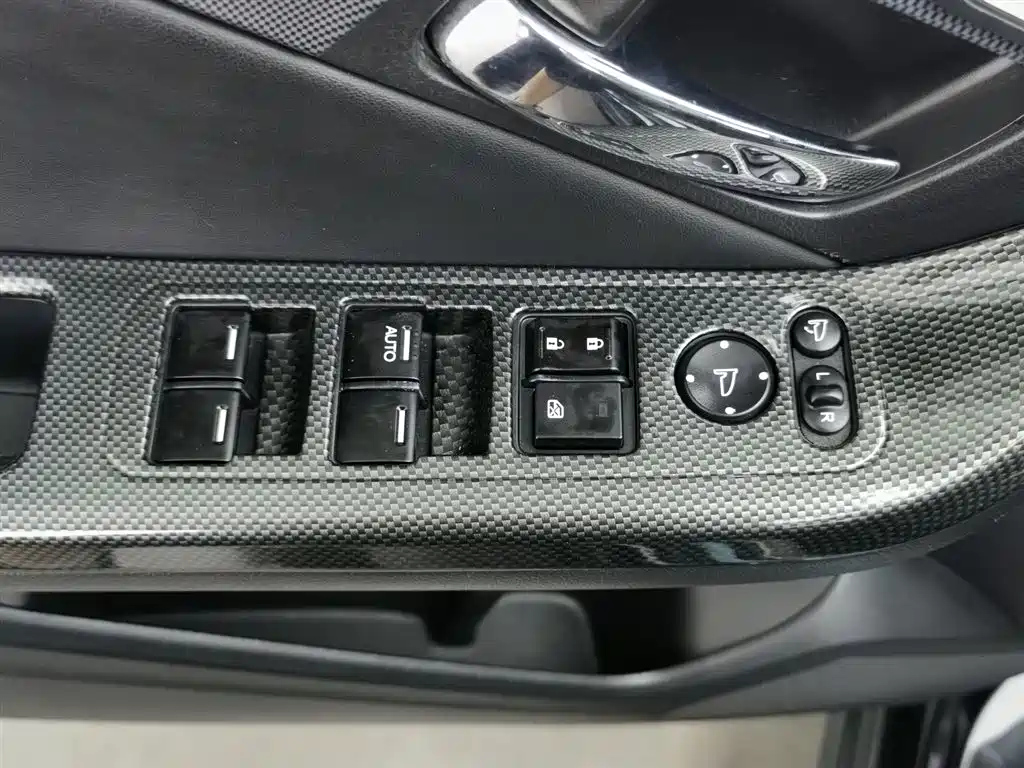 HONDA SI PLATINUM 2015