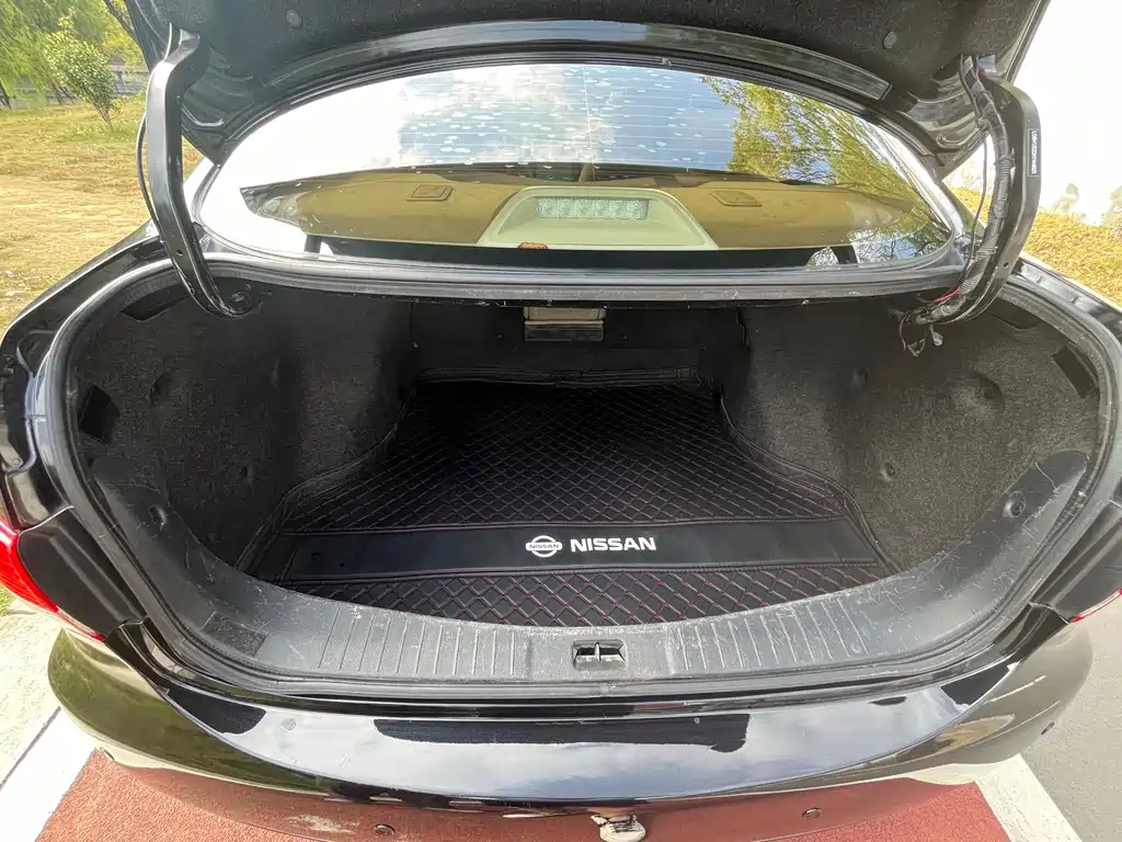 NISSAN SYLPHY 2017