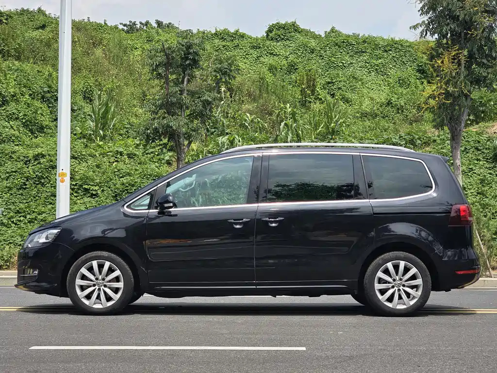 VOLKSWAGEN SHARAN 2016