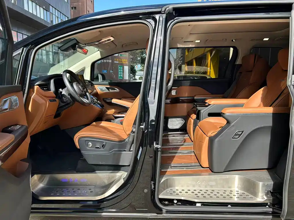 HONGQI HQ9 2023
