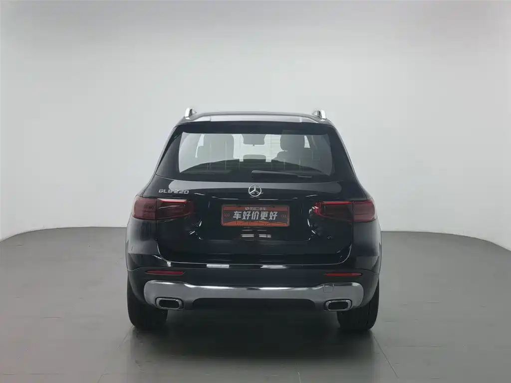 MERCEDES BENZ GLB 2024