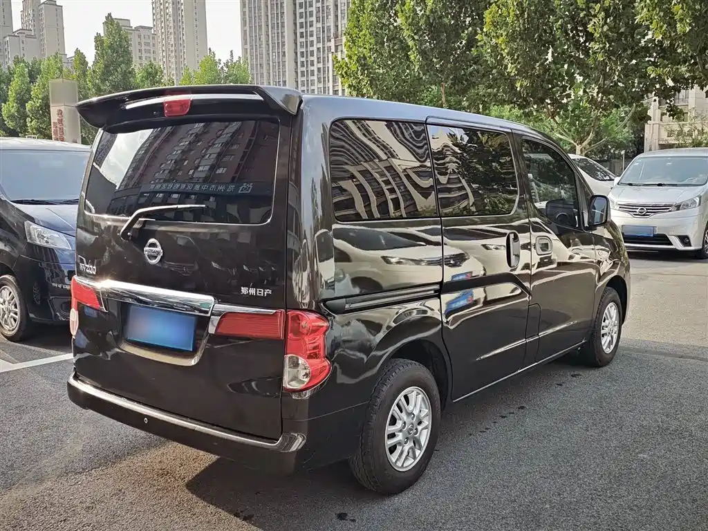 NISSAN NV200 2016