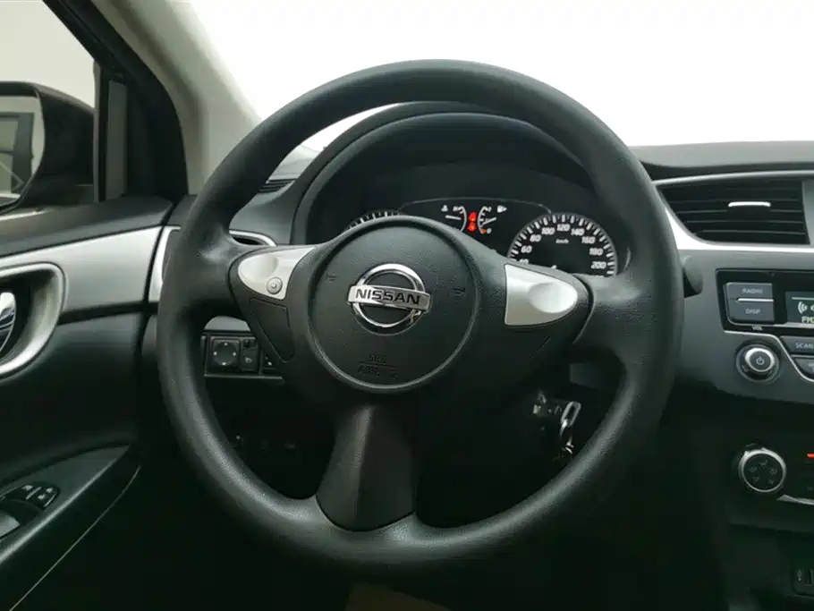 NISSAN SYLPHY 2022