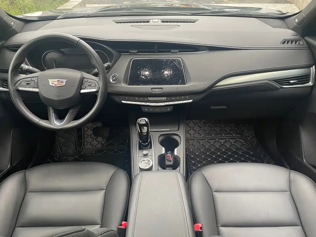 CADILLAC XT4 2022