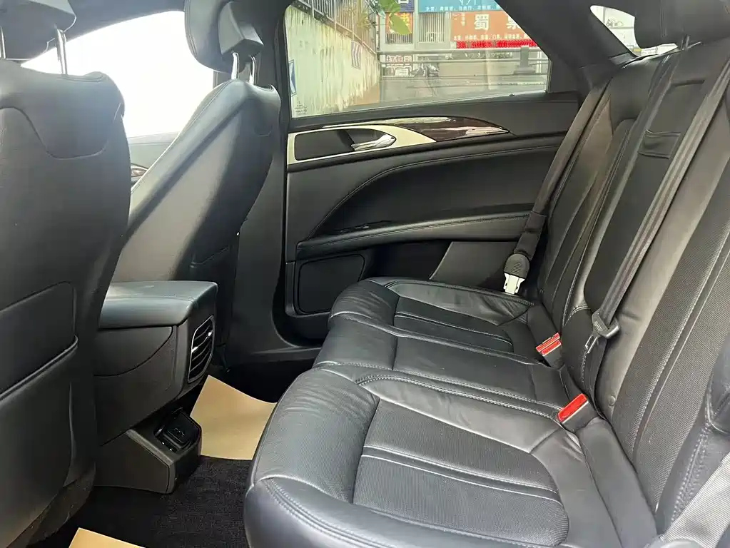 LINCOLN MKZ 2017