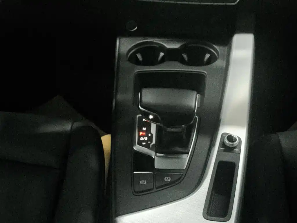 AUDI A4 IMPORT 2021