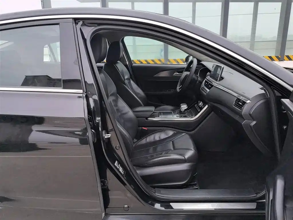 HONGQI H5 2020
