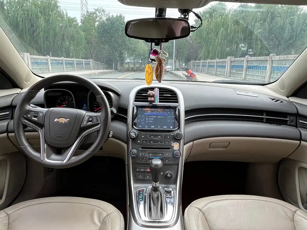 CHEVROLET MALIBU 2012