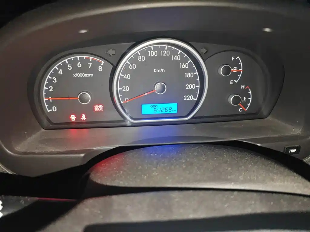 HYUNDAI CELESTA 2011