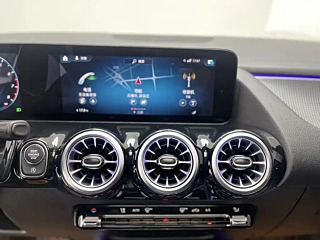 MERCEDES BENZ GLA  2020 YEAR GLA 200 2020
