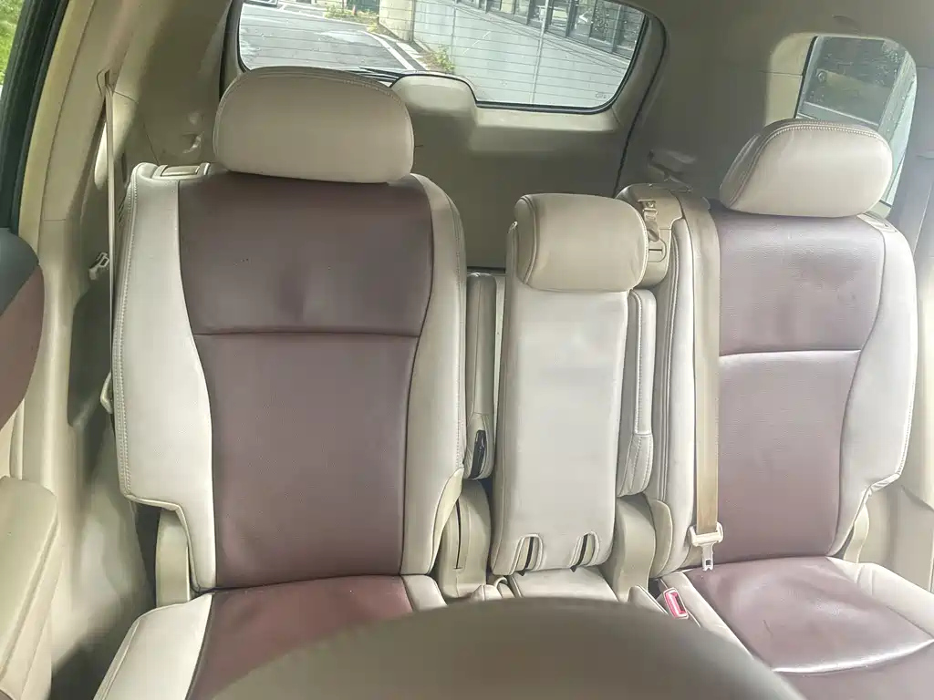 TOYOTA HIGHLANDER 2012