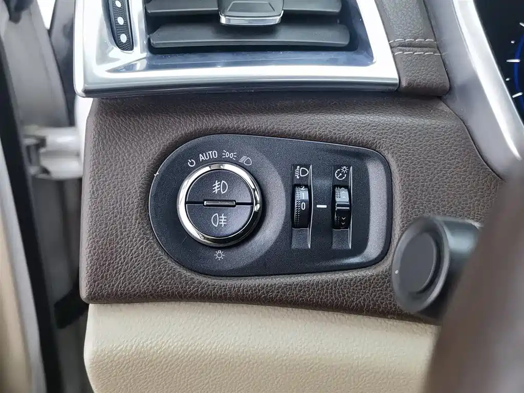 CADILLAC SRX 2014