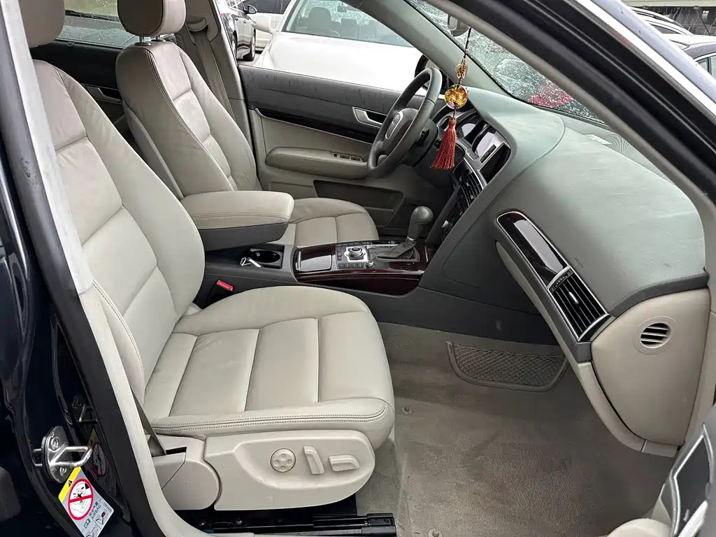 AUDI A6L 2010