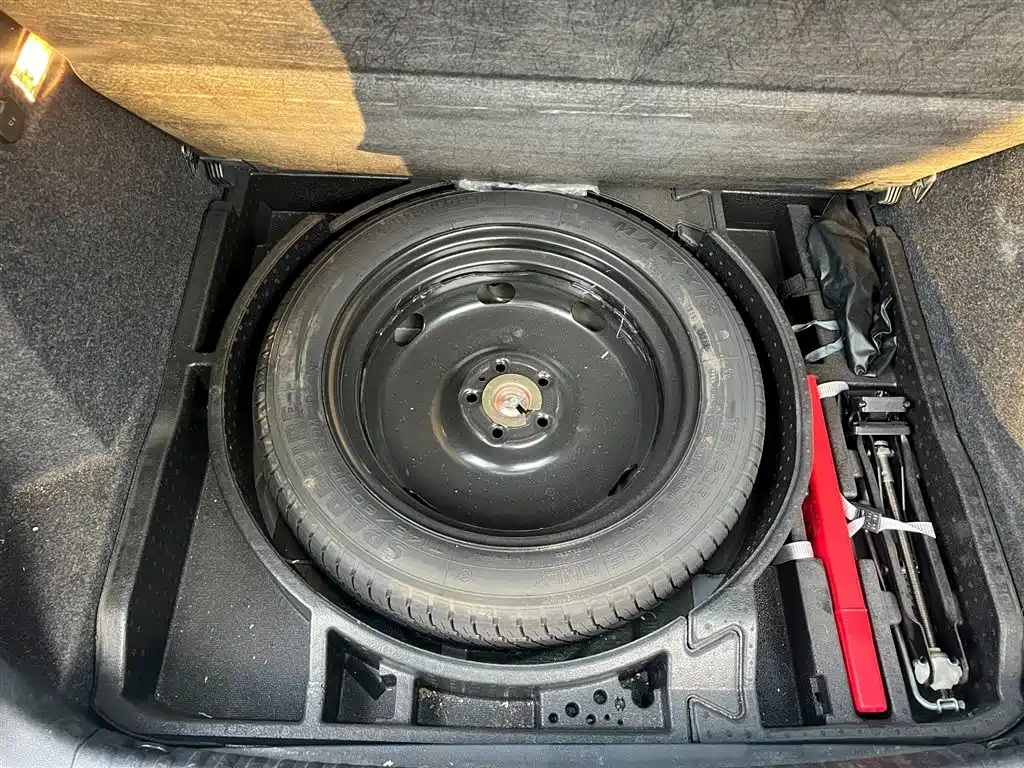 VOLKSWAGEN TIGUAN 2015