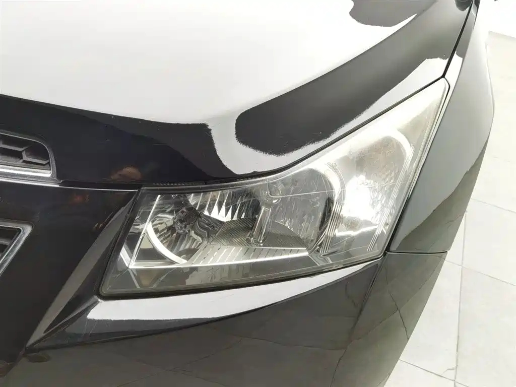 CHEVROLET CRUZE 2017