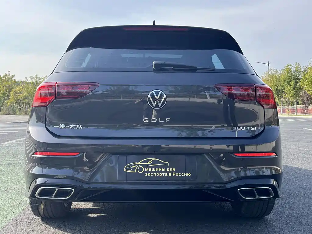 VOLKSWAGEN GOLF 2022