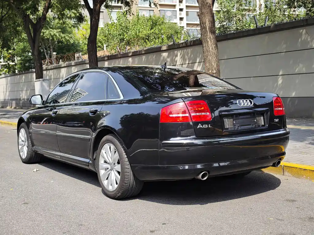 AUDI A8 2008