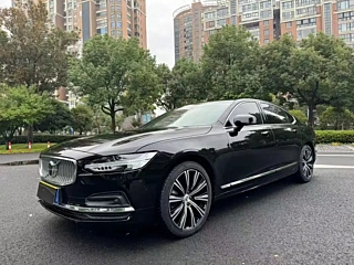 Заказать VOLVO S90