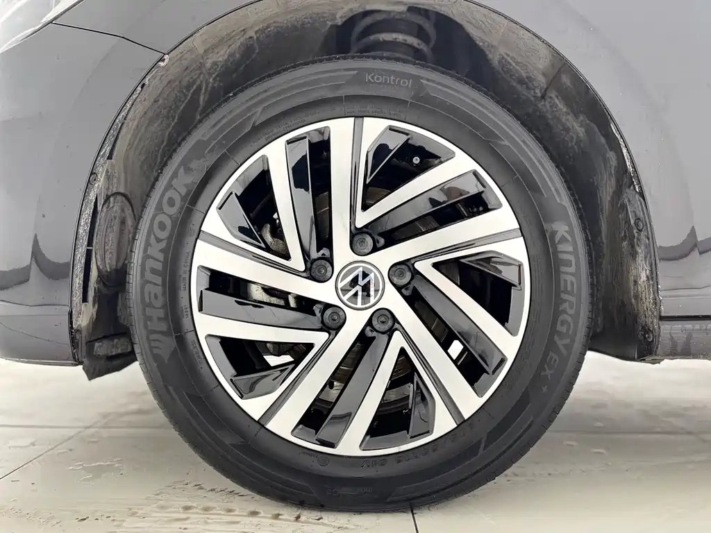 VOLKSWAGEN LAVIDA 2022