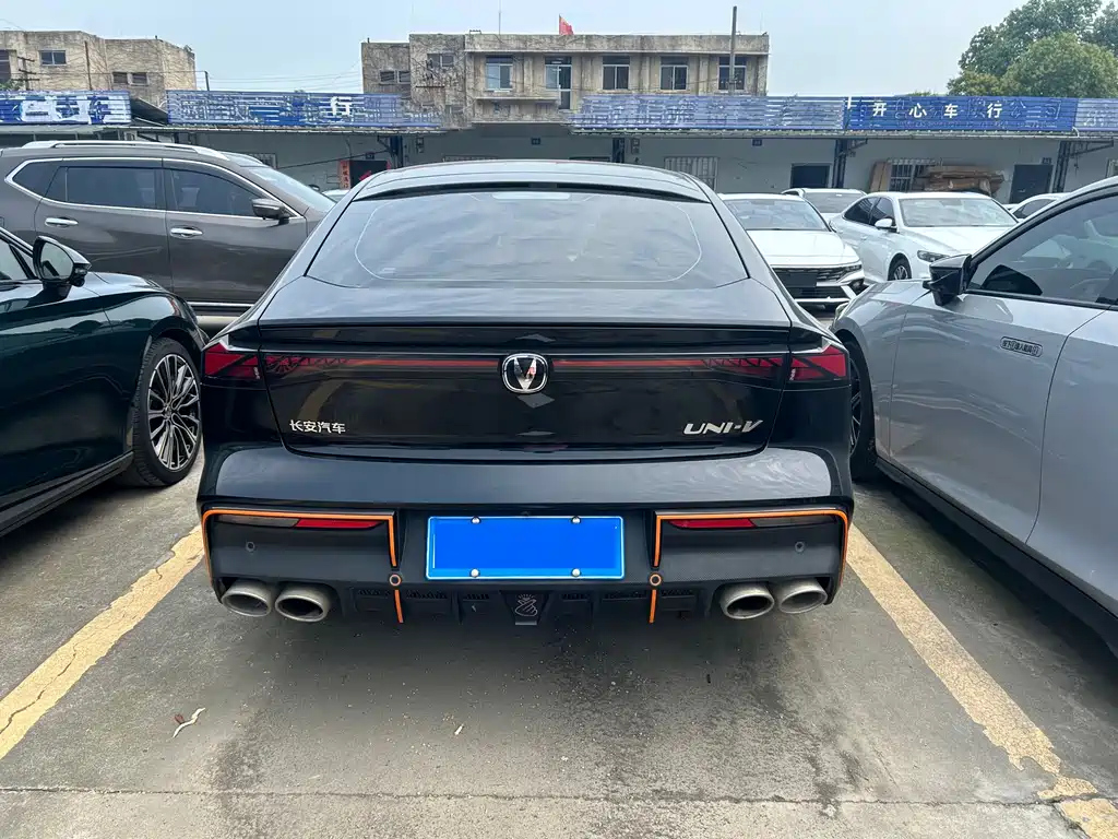 CHANGAN UNI-V 2023