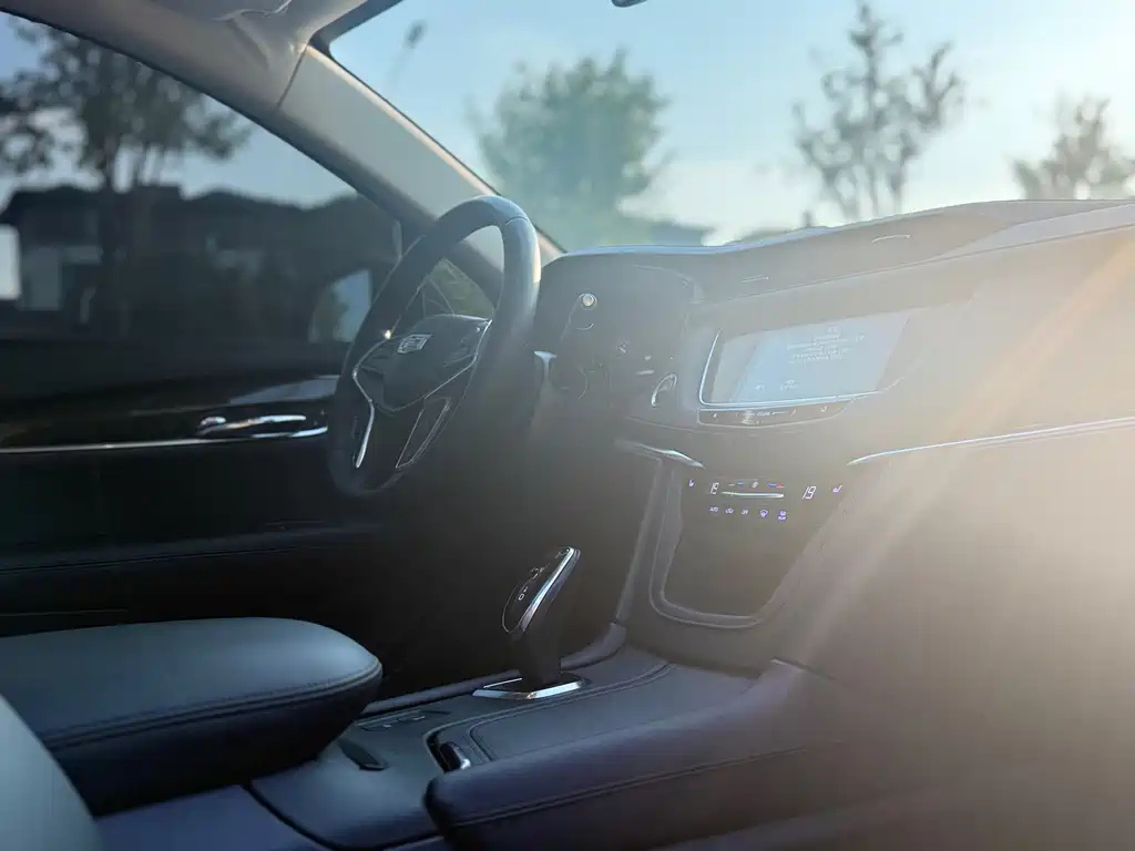 CADILLAC XT5 2018
