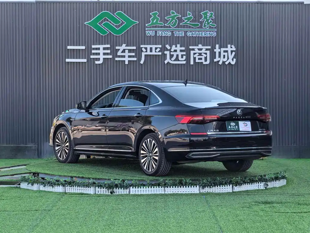 VOLKSWAGEN PASSAT 2020