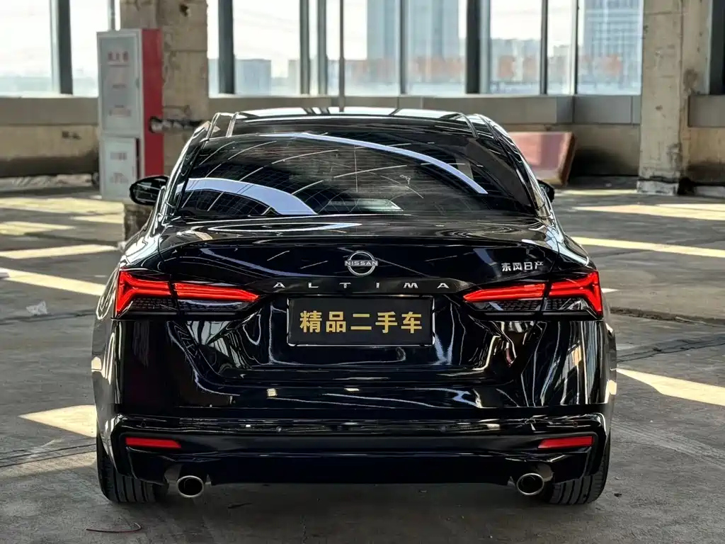 NISSAN TEANA 2024