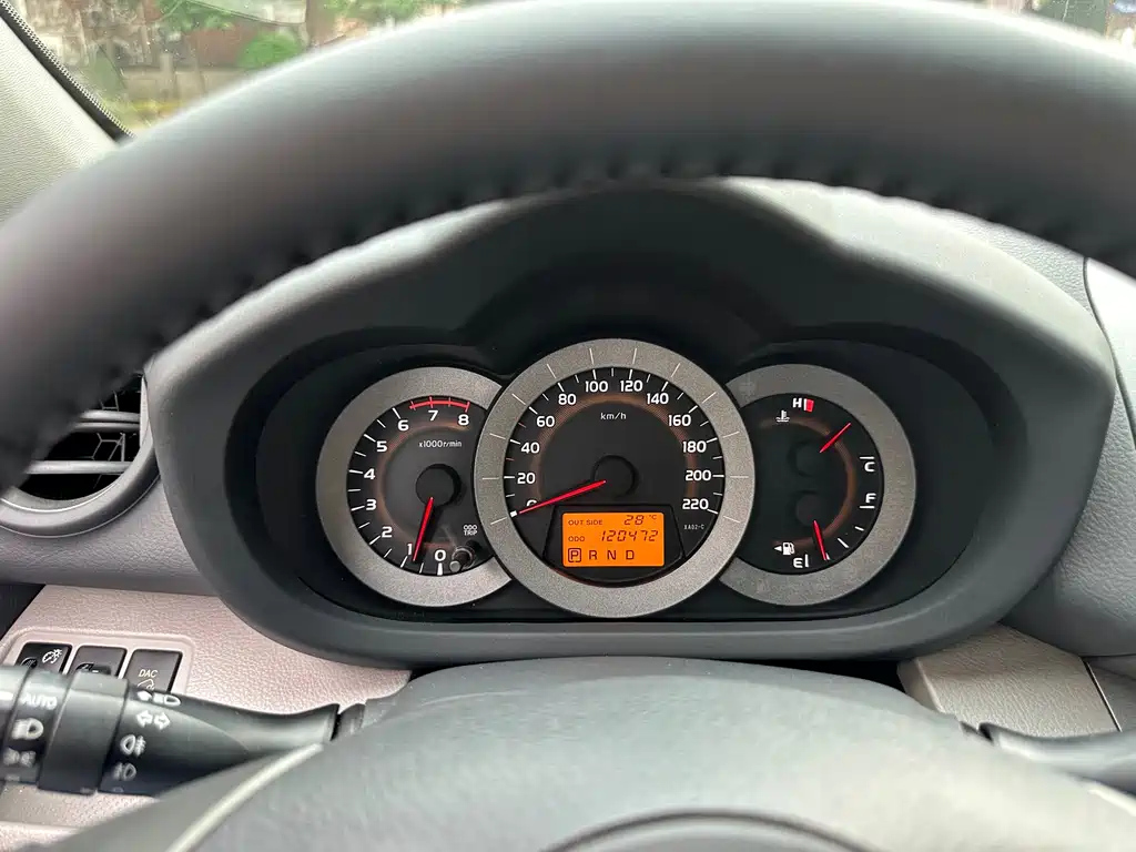 TOYOTA RAV4 RONGFANG 2011