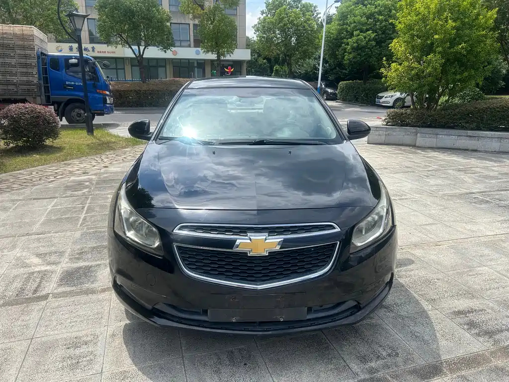 CHEVROLET CRUZE 2015