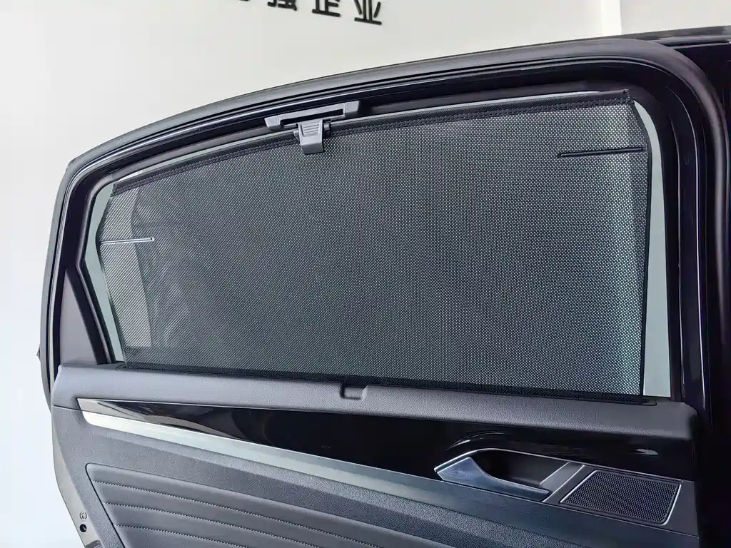 VOLKSWAGEN PASSAT 2024