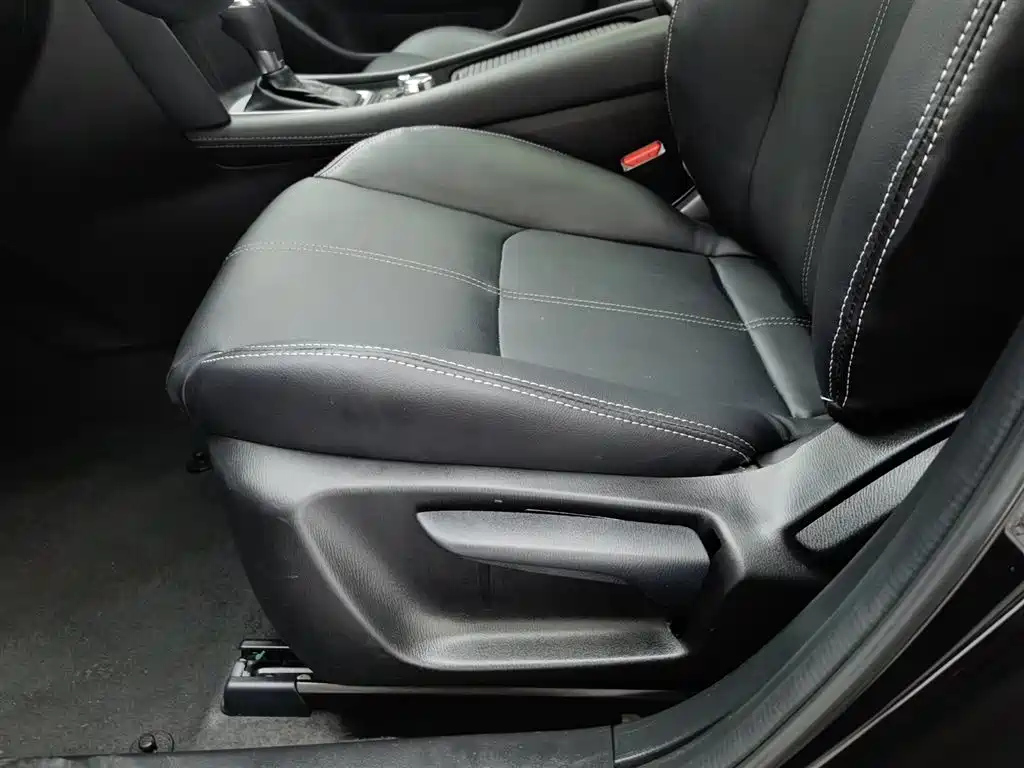 MAZDA CX-4 2021