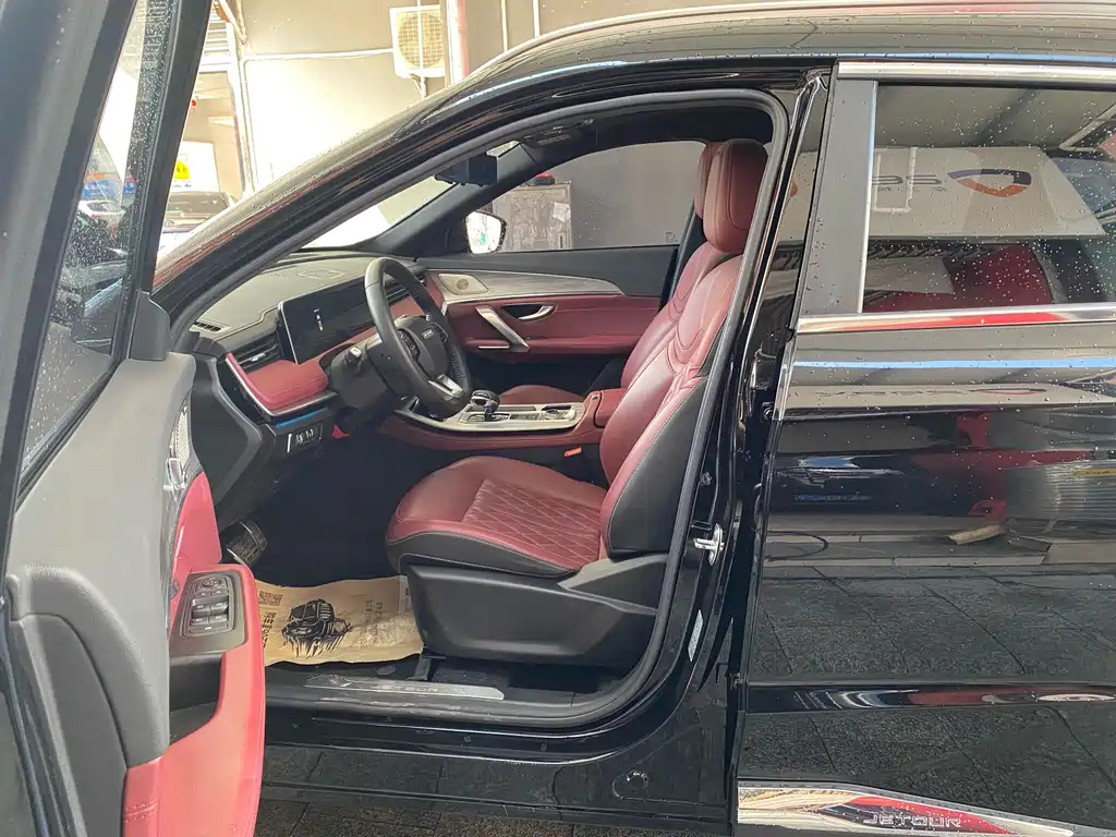 JETOUR X70 PLUS 2023