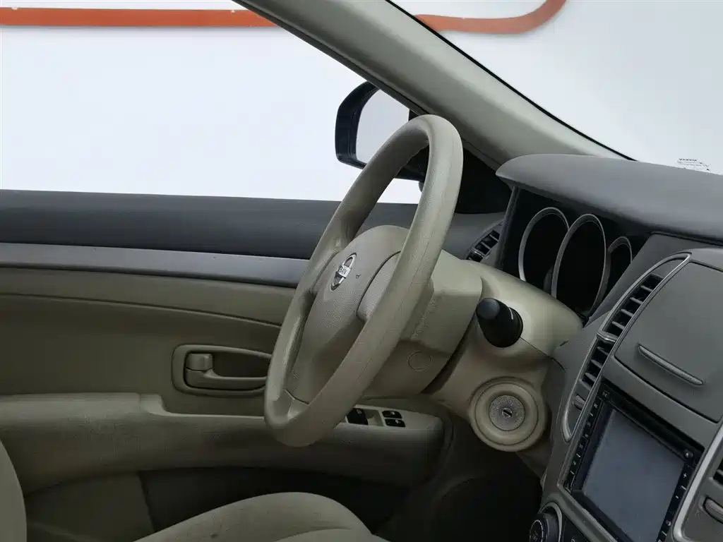 NISSAN SYLPHY 2012