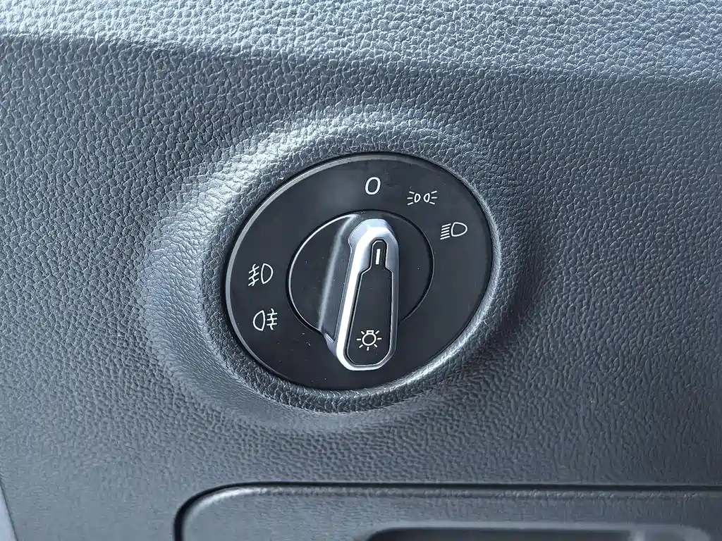 VOLKSWAGEN TAYRON 2019