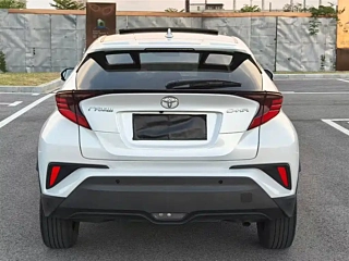 TOYOTA C-HR  2021 YEAR 2.0L DELUXE EDITION 2021