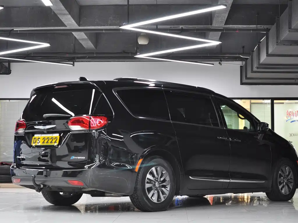 CHRYSLER BIG 捷龙PHEV IMPO 2025