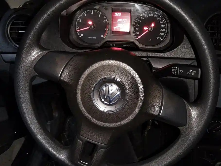 VOLKSWAGEN JETTA 2013