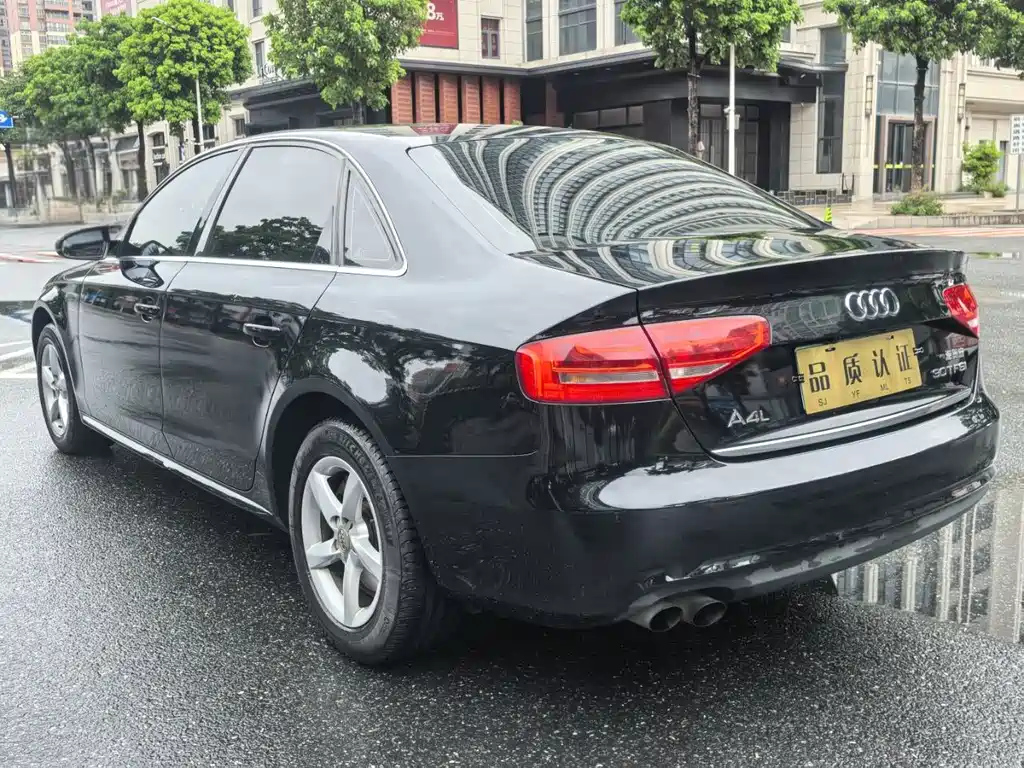 AUDI A4L 2015