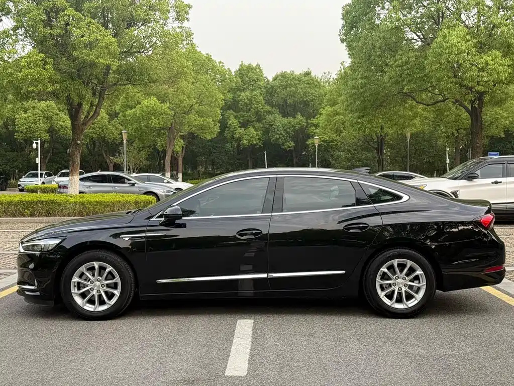 BUICK LACROSSE 2022