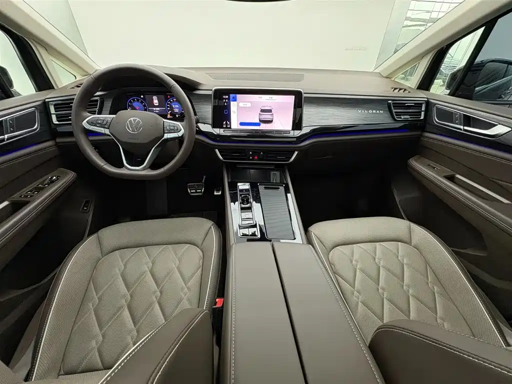 VOLKSWAGEN VILORAN 2024